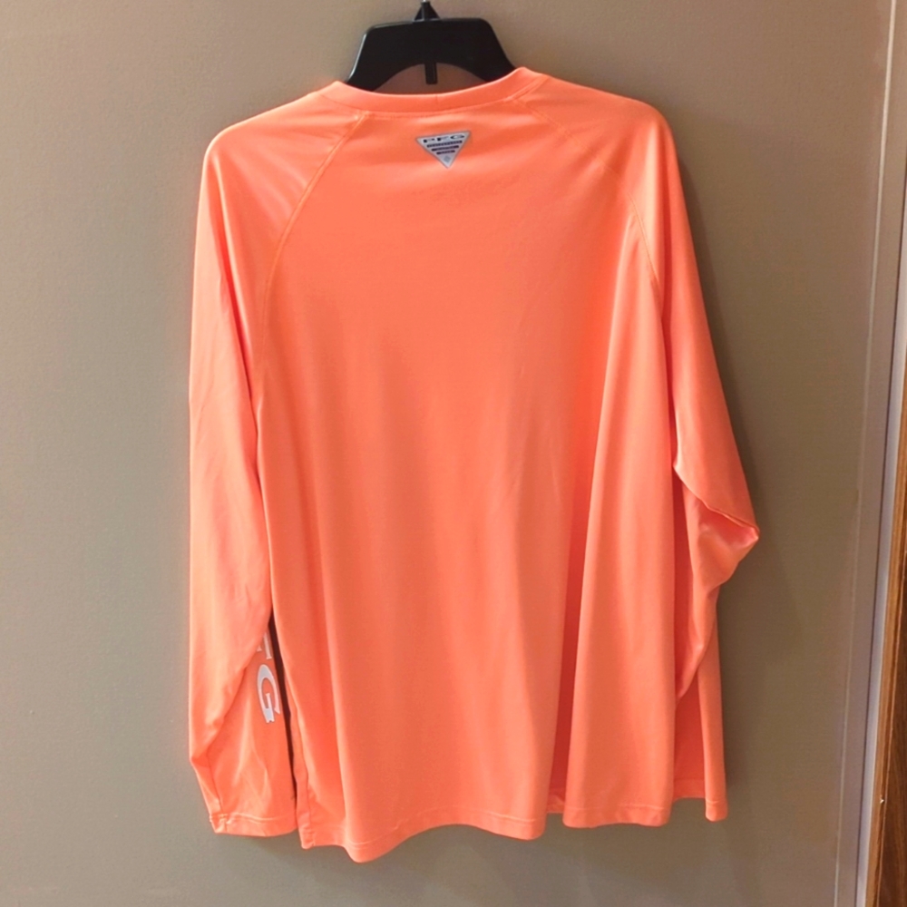 Like New Columbia Shirt - Picture 2 of 2